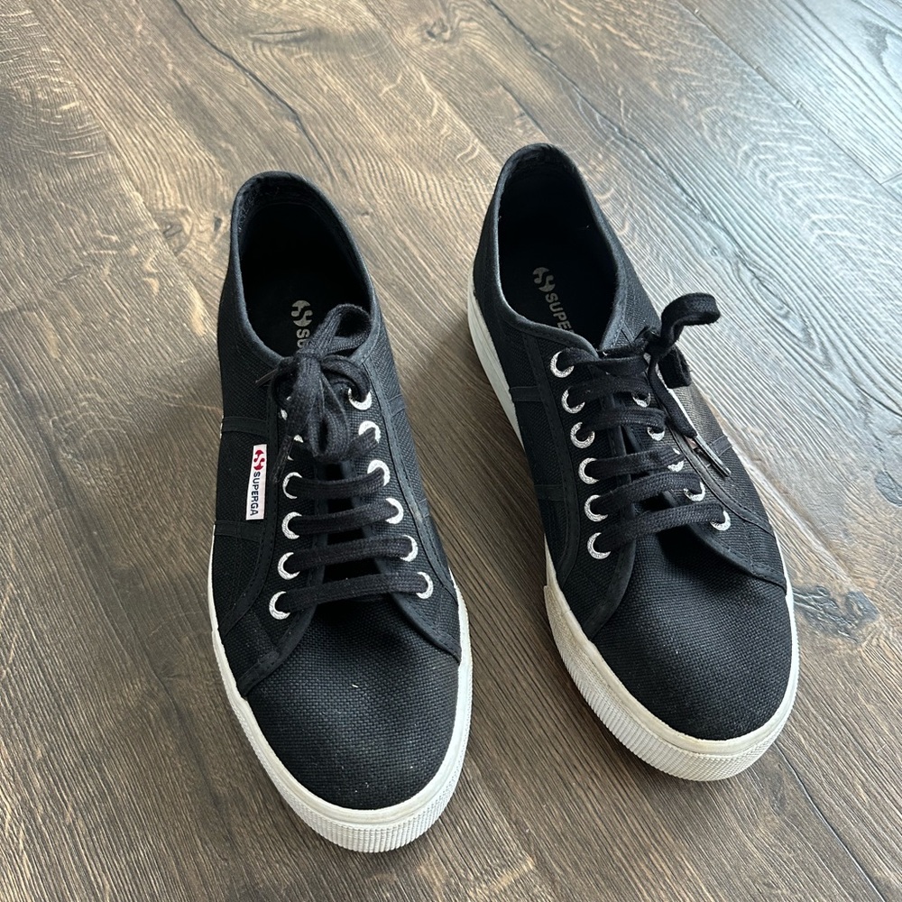 Black Supergas